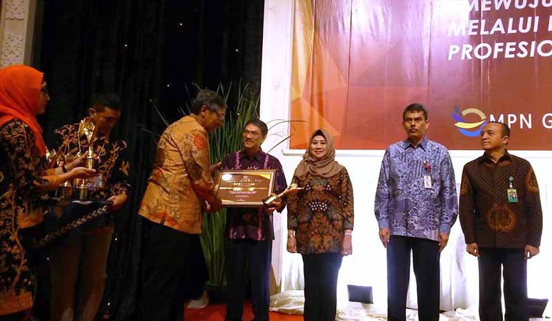 Kementerian ESDM Raih PNBP Awards 2016 Kategori Kontribusi PNBP Terbesar